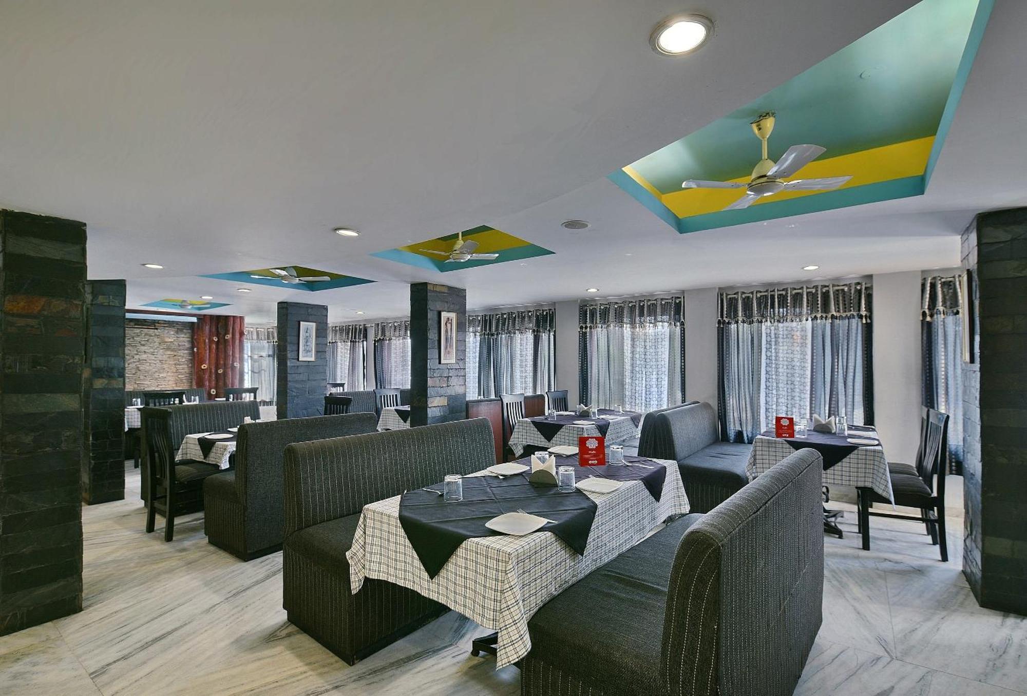 Collection O Diamond And Residences Indore Luaran gambar